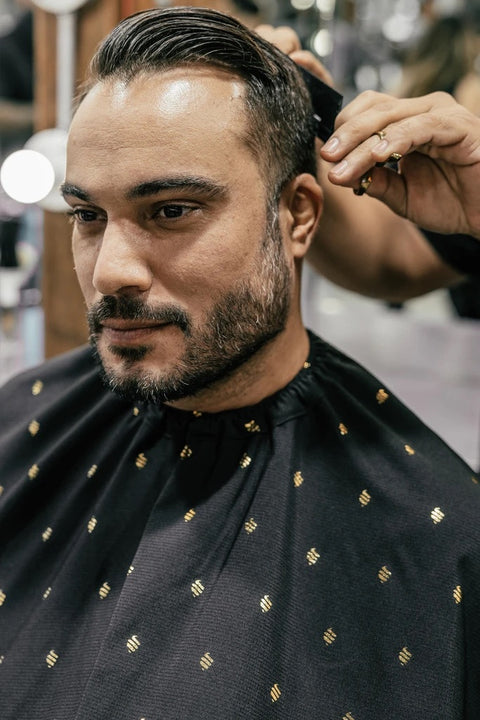 Barber Strong The Barber Cape - Black / Gold